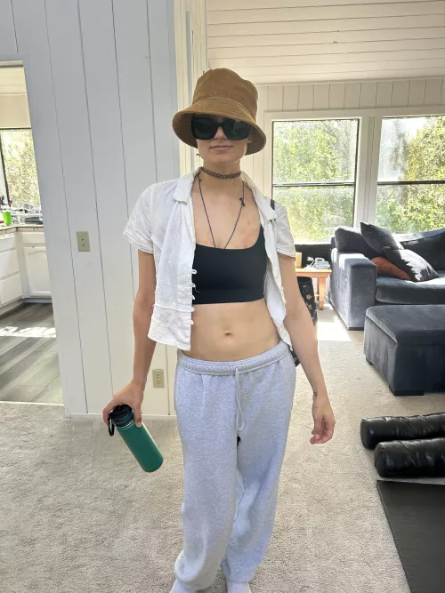 26 F in Soho, Manhattan Hotwife looking for Bull by ShiftAccomplished579