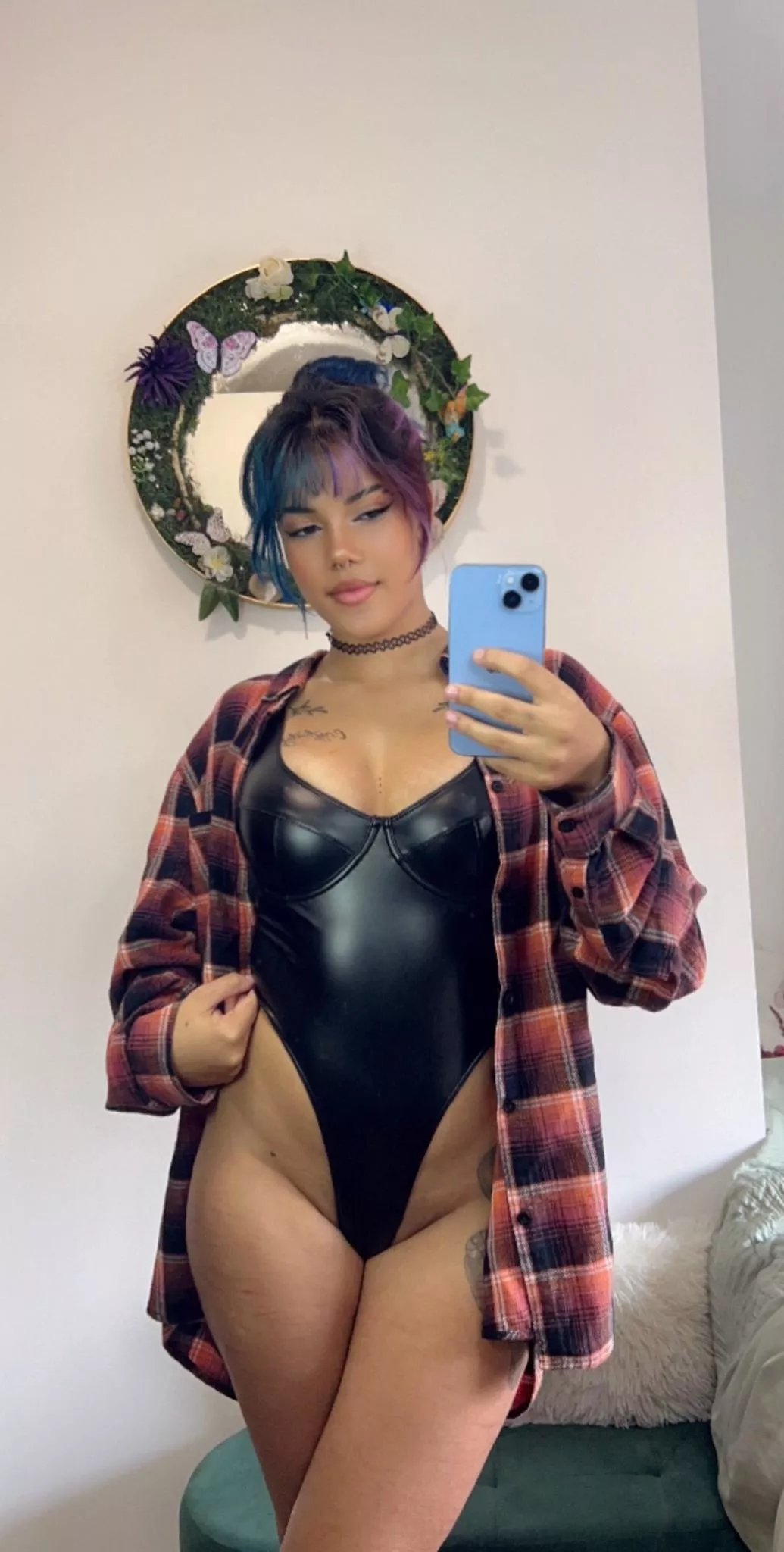 a little tease for now, but i know you'll be craving more posted by natty_guavaberry