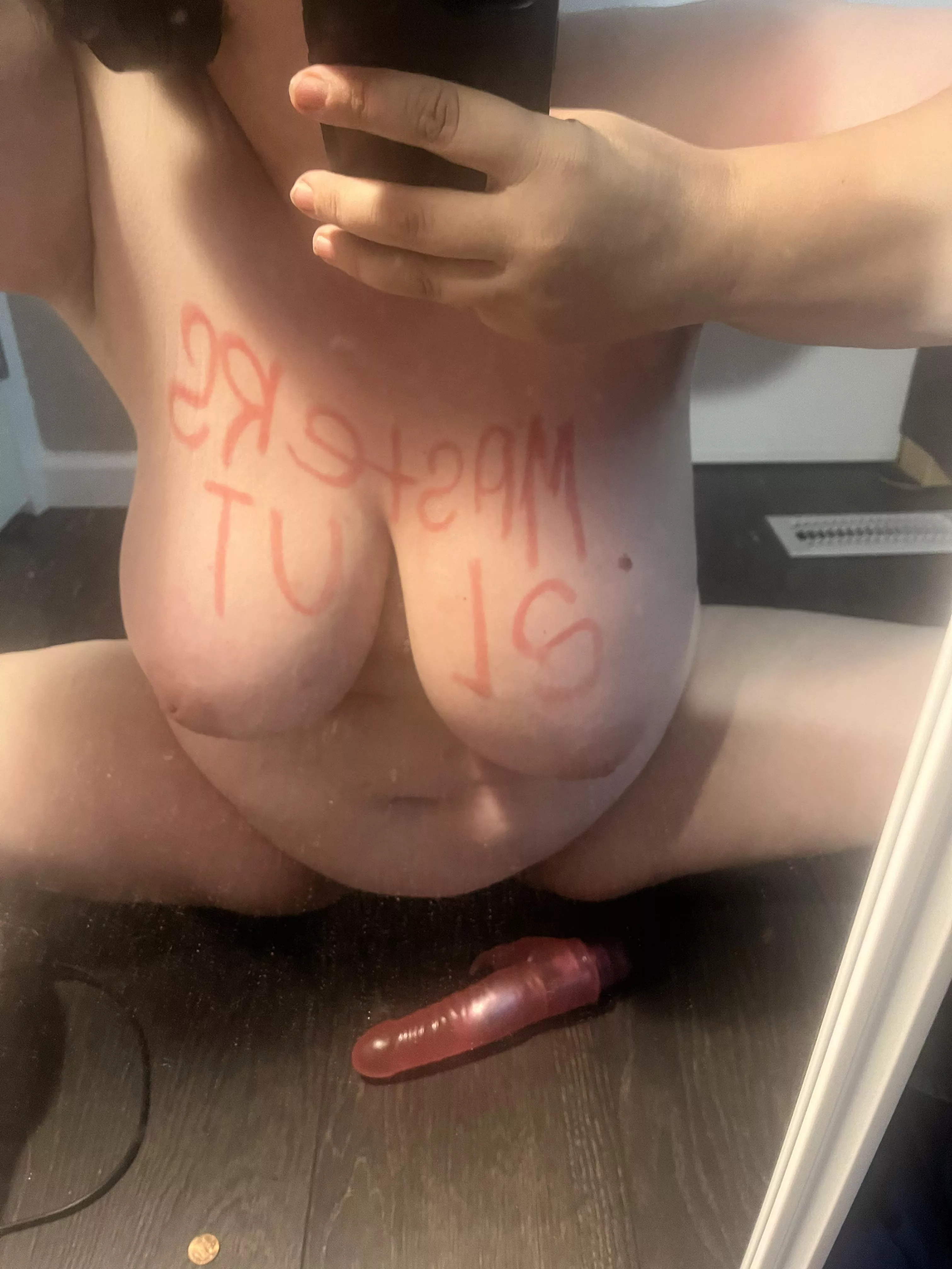 At home alone today. Just being a good obedient Slut… getting wet to all my DMs.  posted by Curvylittlebrat94