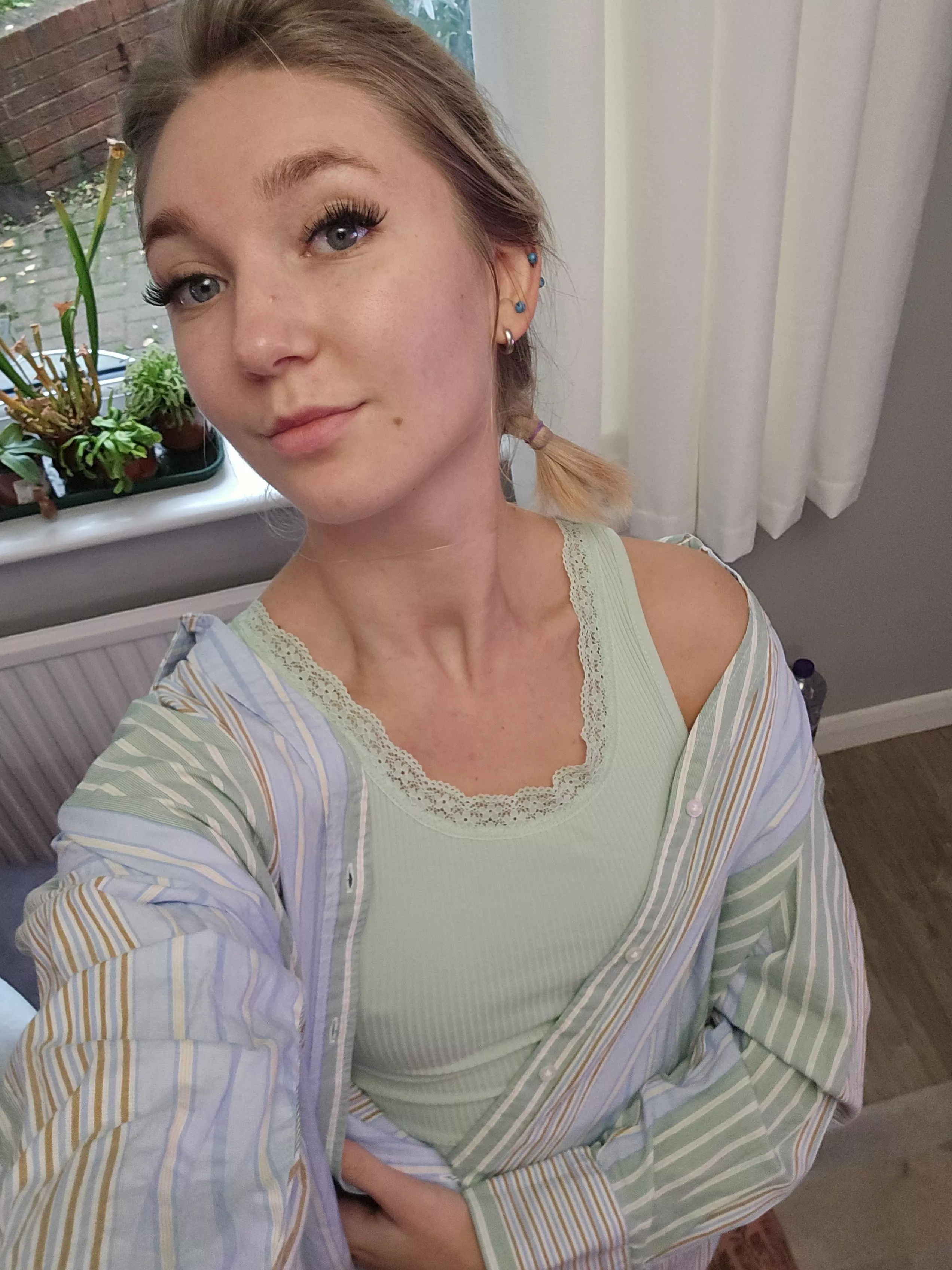 Chilling with my Venus fly traps posted by Rough_Opening_5842