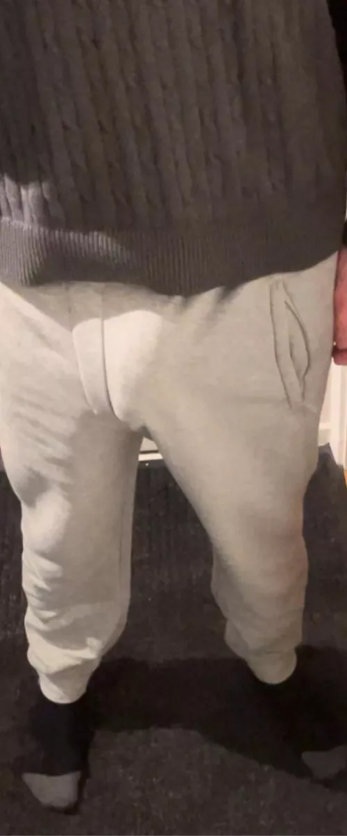 Comfy fit, completely sfw  by Lupinlupon