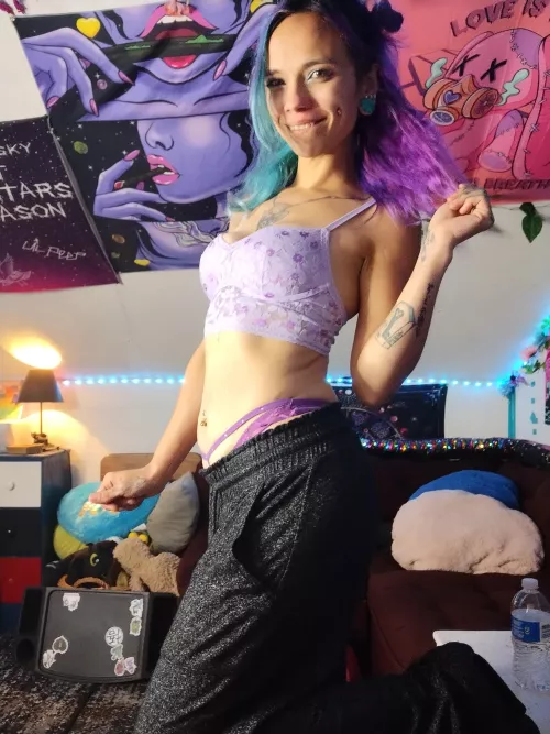 🥵 Ever Dreamt Of A Petite Indigenous Milf by Savage_Siren