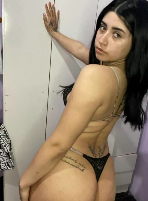 First words that come to mind when you see my body!
 by PlayfulRoxy_34