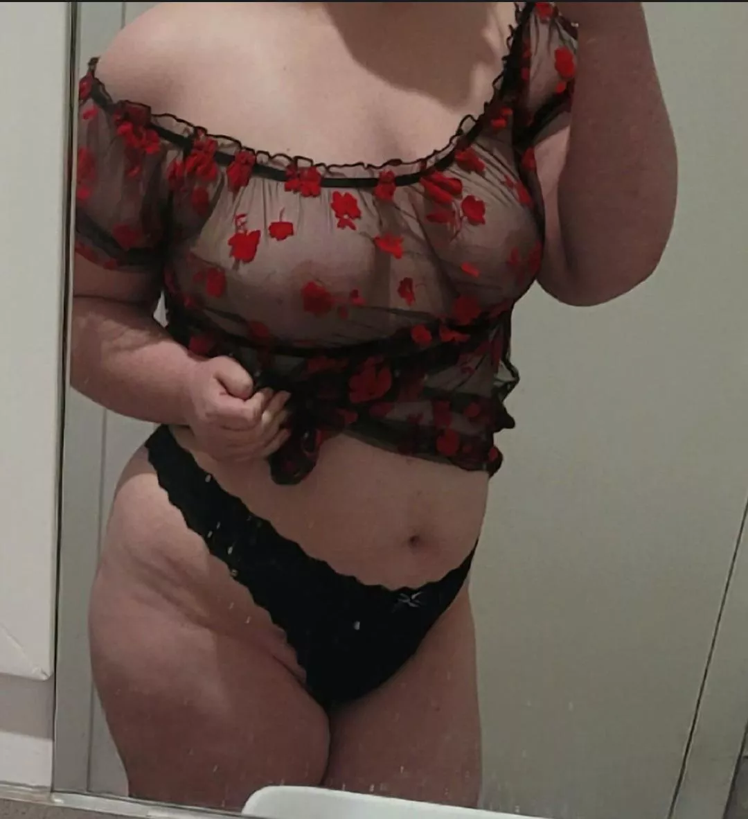 Good hips for breeding, which is what I was born for  posted by peachworth