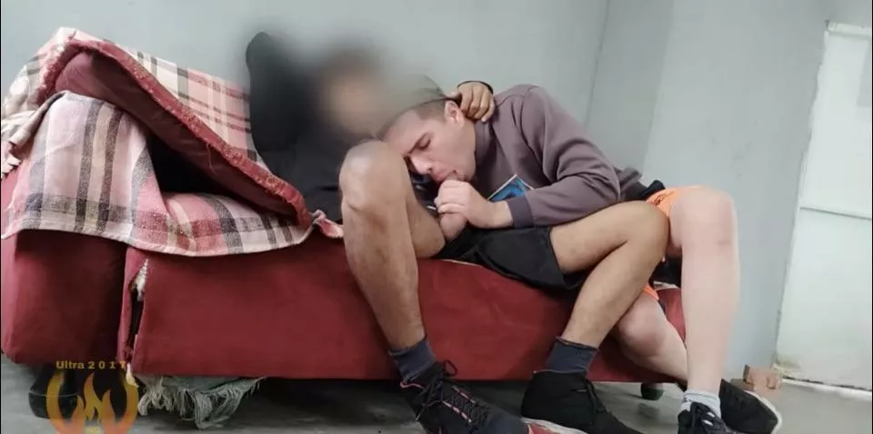 guys is it normal to find manspreading attractive😭 posted by Ill_Information75