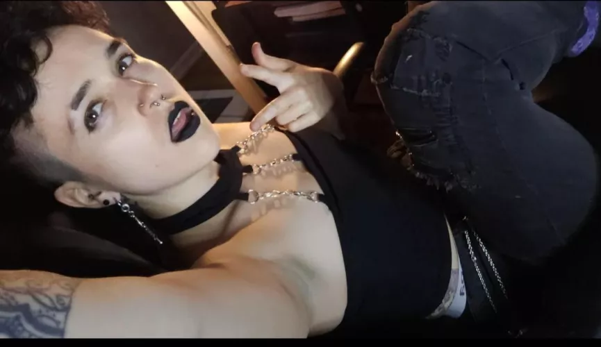 Happy gothtober 🦇🖤 by vampire-sympathizer