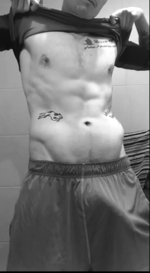 I wonder if anyone at the gym noticed  by Another-Londoner