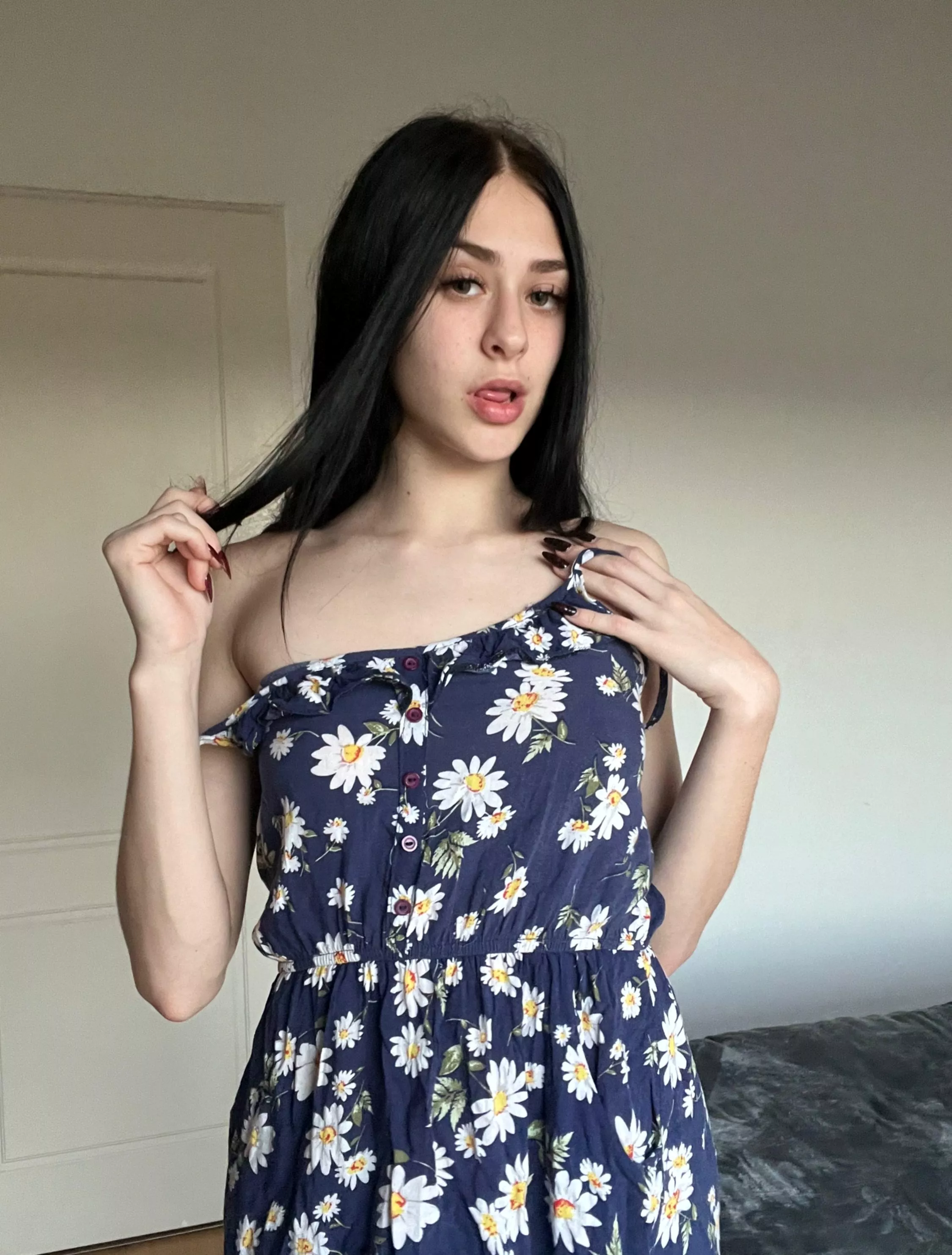 I'm not just any girl, I'm something special posted by Emmajestic_