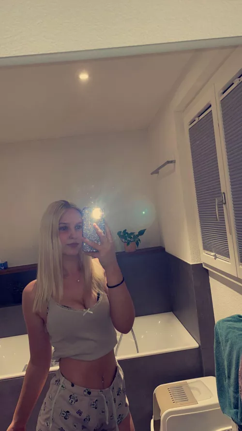 Imagine i open the door for you like that i wonder what will follow by BananHannah2005