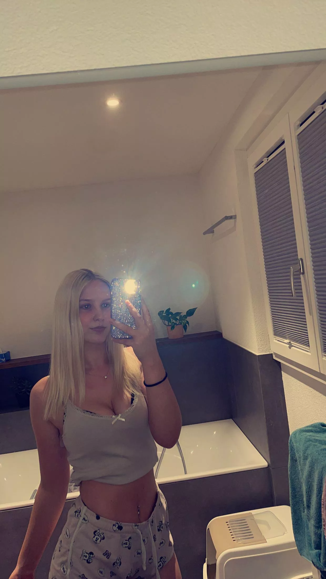 Imagine i open the door for you like that i wonder what will follow posted by BananHannah2005