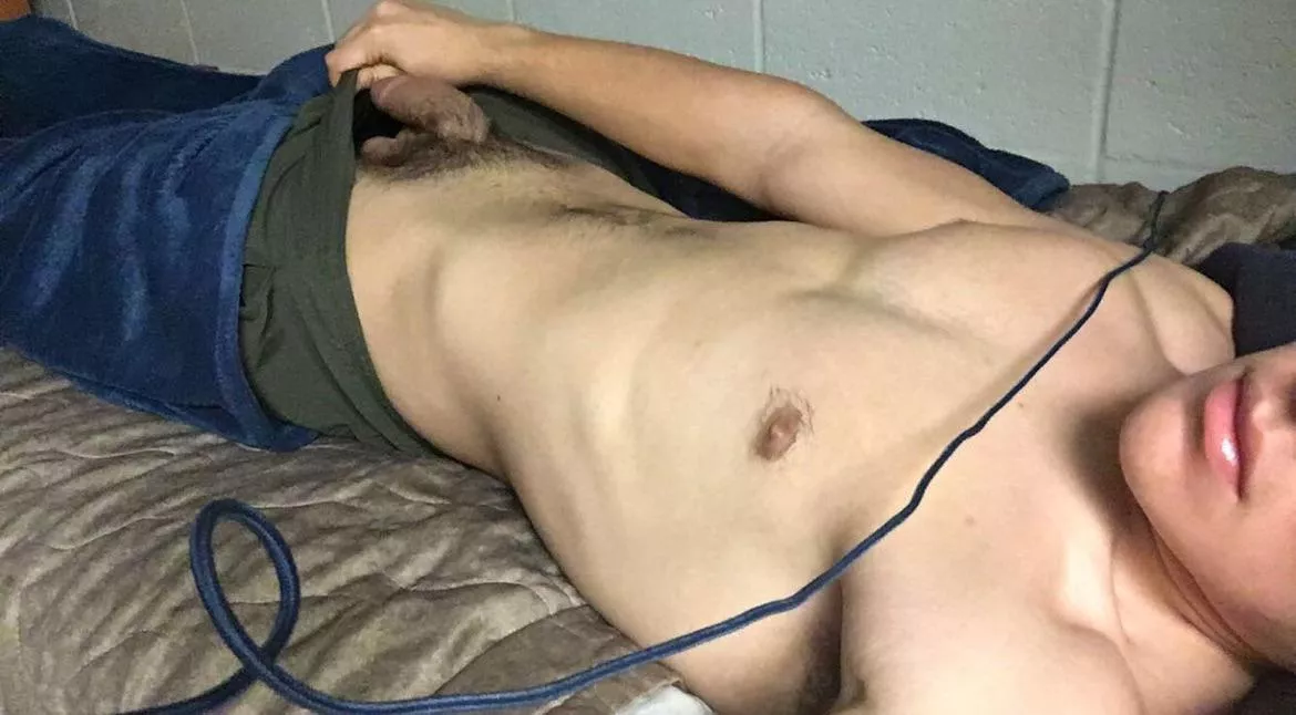 In my USMC sweats chilling at the barracks. Got the room to myself for a bit. Care to join?  posted by rogueops666