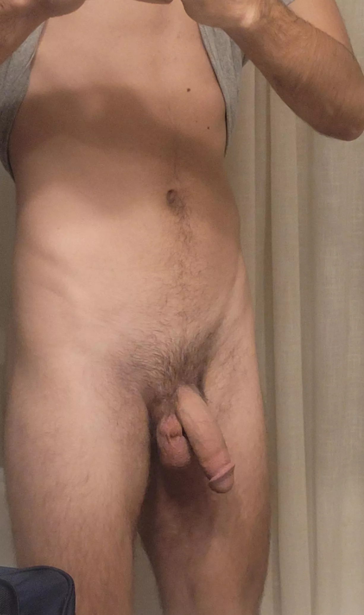 It's so hard to hide this thing (19) posted by nolandr0meda