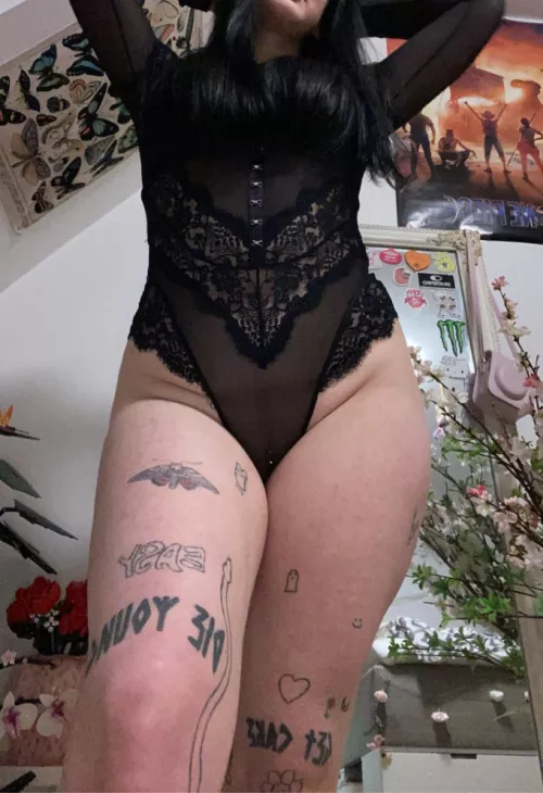 Jeg elsker at piercingen er tydelig🤭 by Cconfusedrejekt