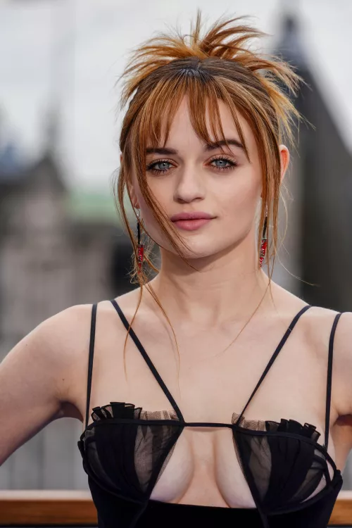 Joey King by Hot-Fold9668