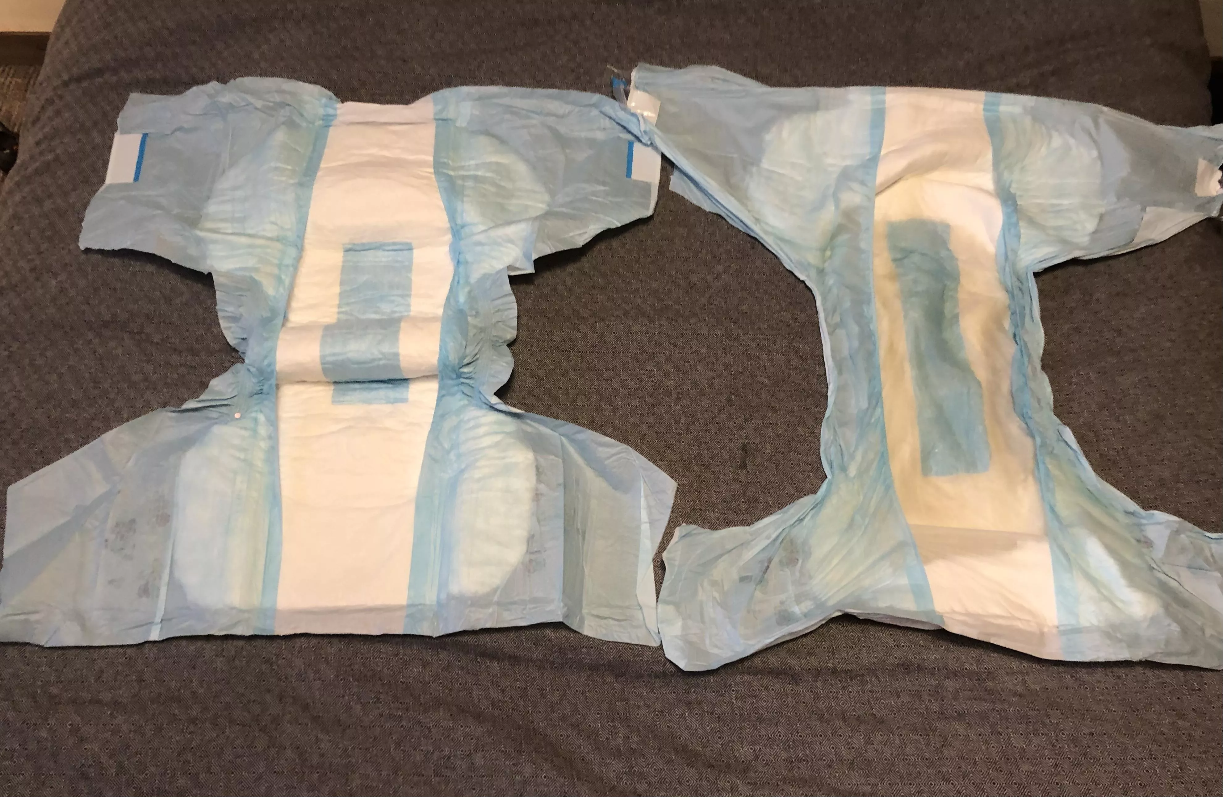 Only thing better than soaking your favourite diapers, is the putting a brand new one on right after. What an amazing feeling!😍 posted by Diaperlover1992