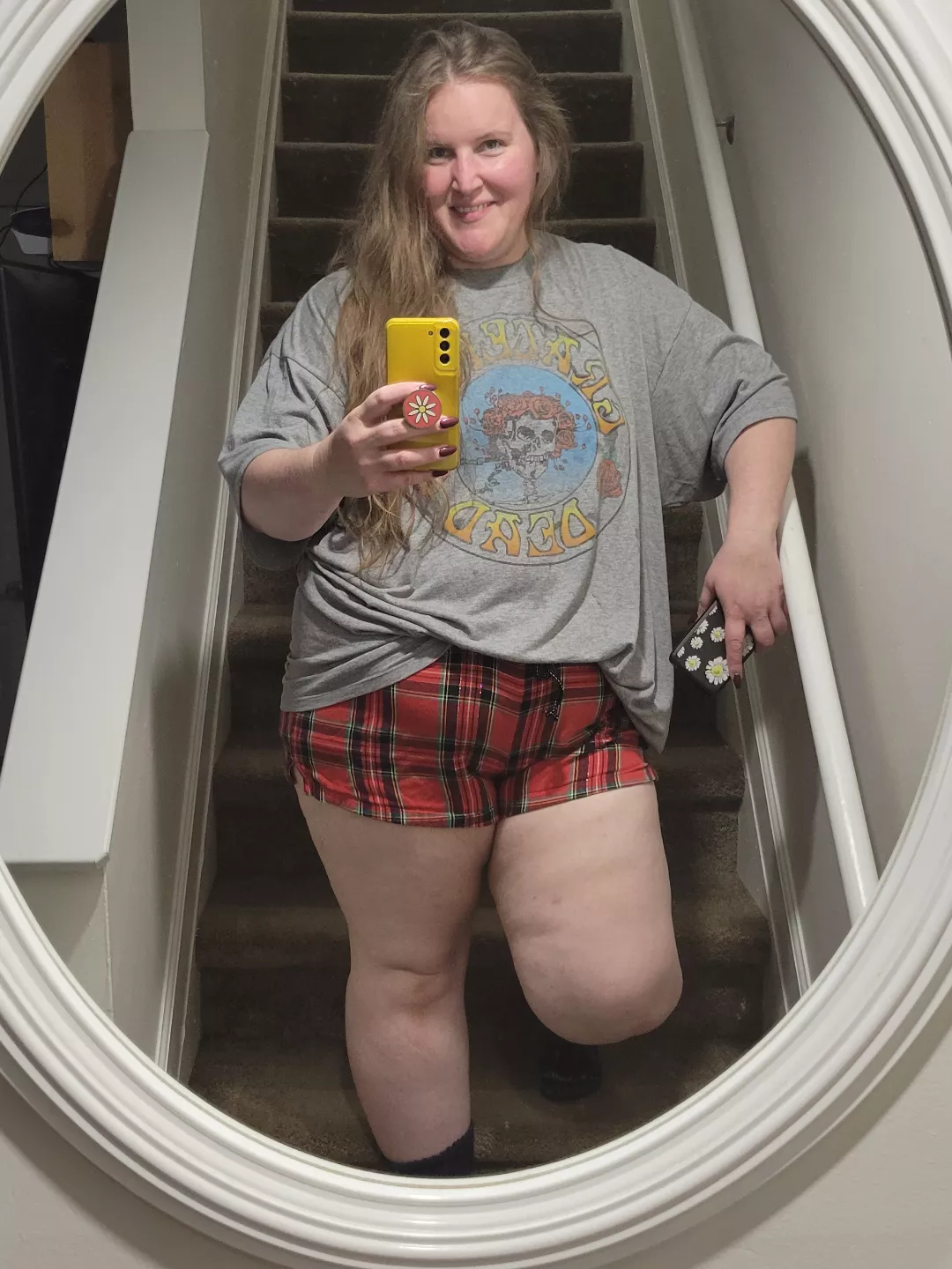 Post production outfits are the comfiest. Down to Earth BBW at your service.  posted by FinishWithFae