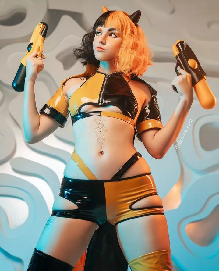 Pum-Pumpky Cosplay by Shirogane_Sama 💛🖤✨ posted by Mox_Castagnoli