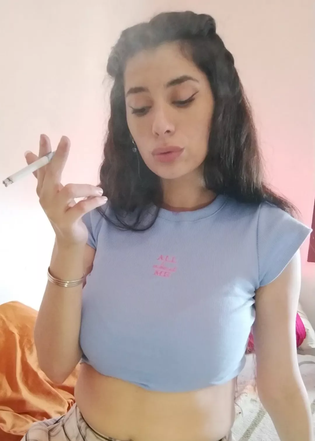 Ready to smoke your first time whit me? posted by civileariana