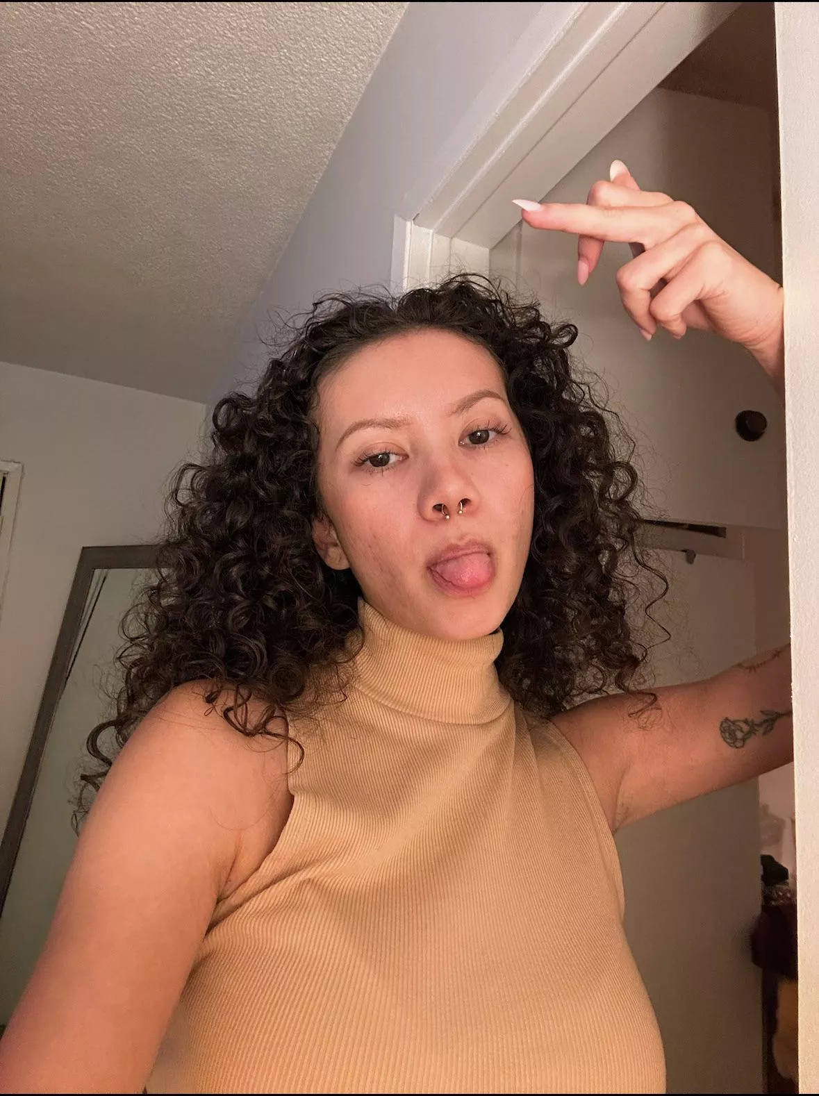 robbing men each day with just this face posted by claire888toya