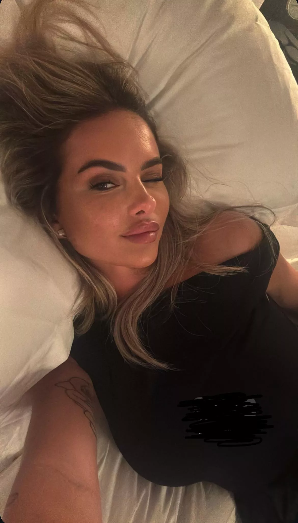 Sarah Van Soelen posted by Potential_Jury4065