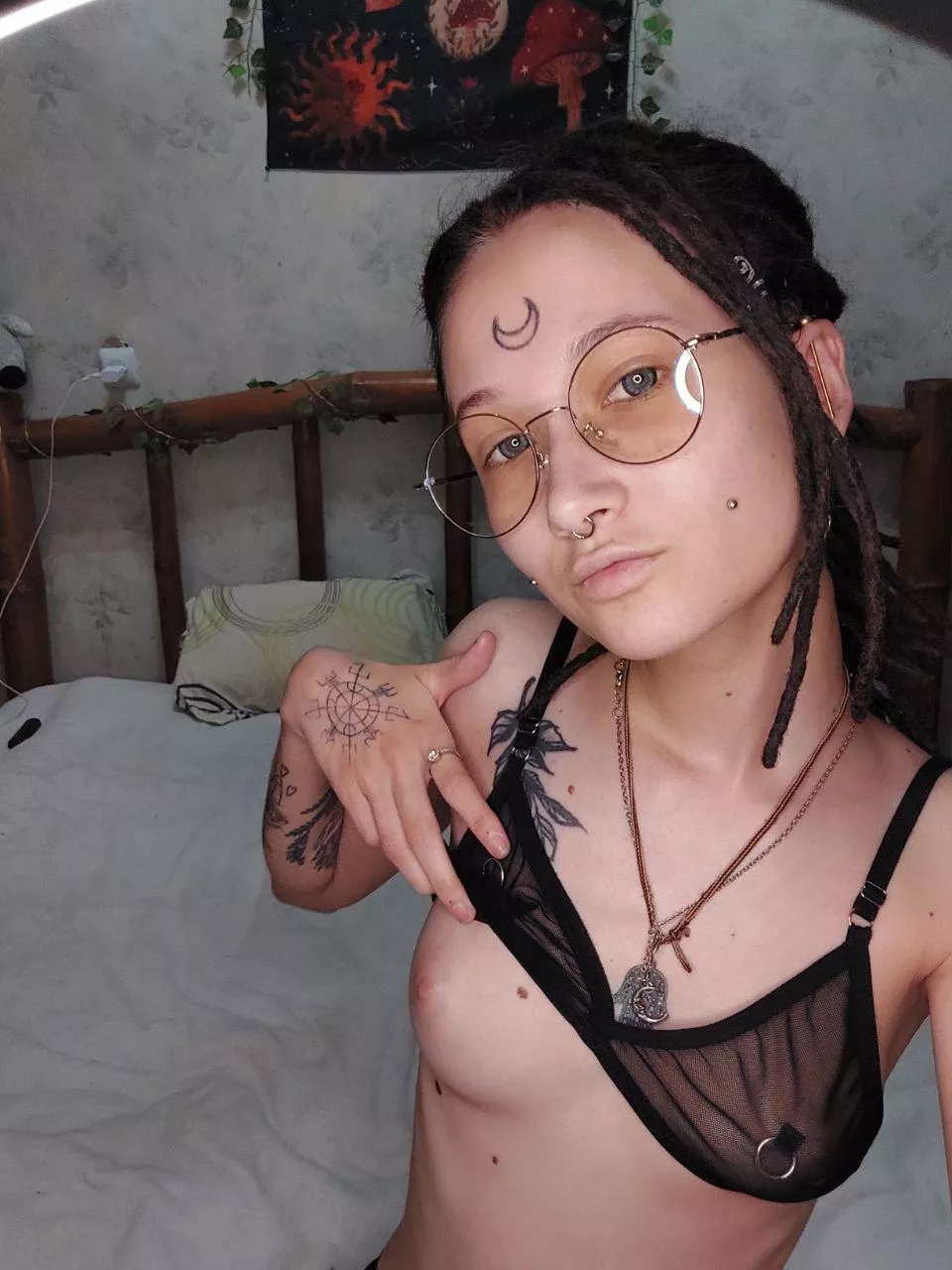 Tiny secret for you posted by feeeeederino