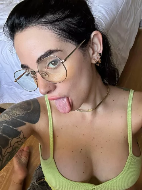 Today I woke up sexy and daring by Appropriate_Tie9713