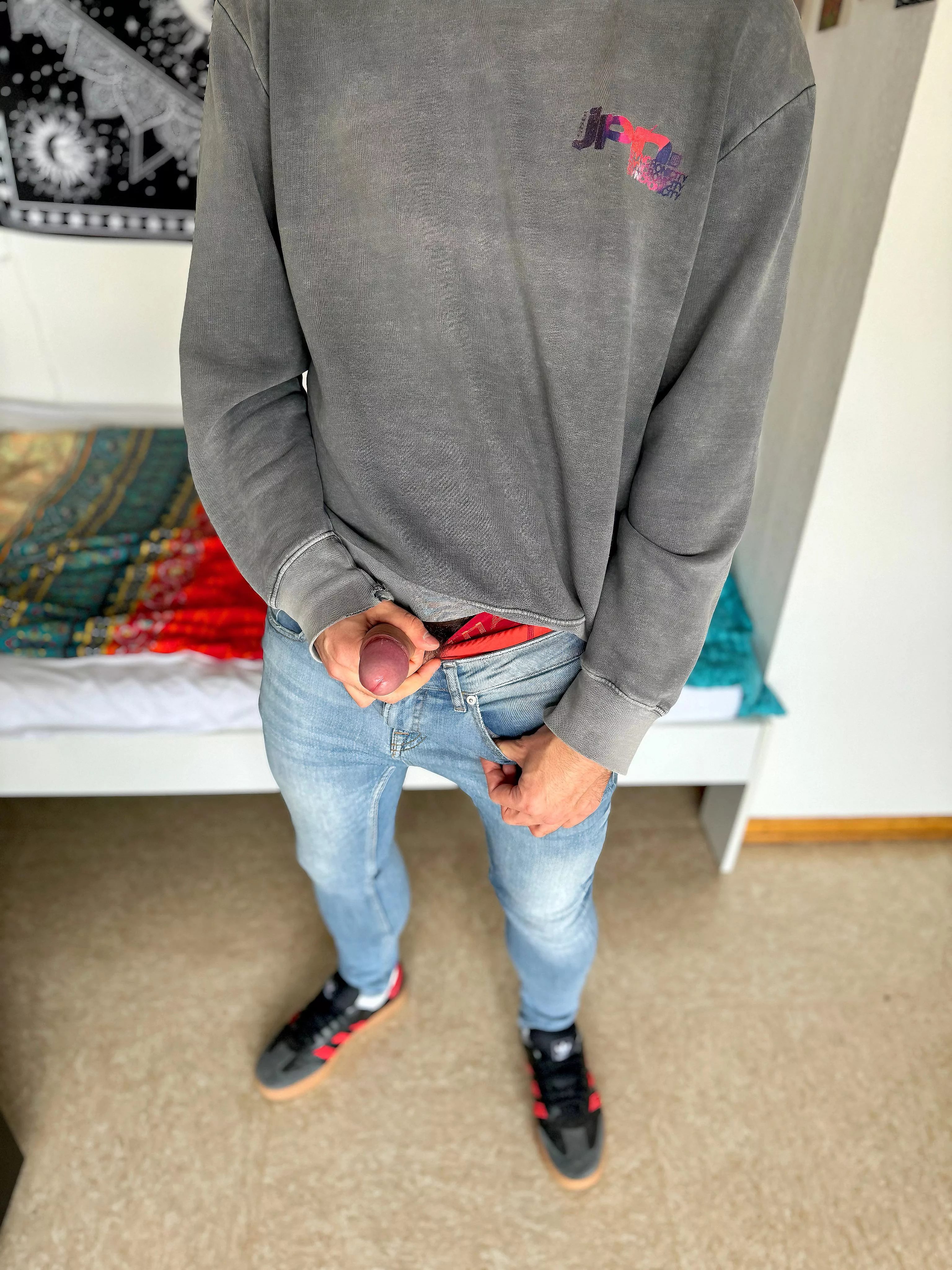Wanna suck my skinny jeans dick? posted by Kironos