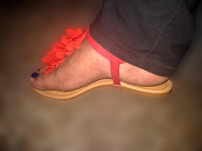 Who wants to see my dirty sole after wearing this sandal? 😘 by Elegant-Morning-8580