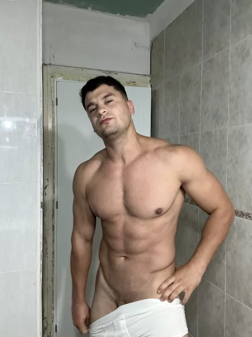 Your favorite Spanish V by realisiwak