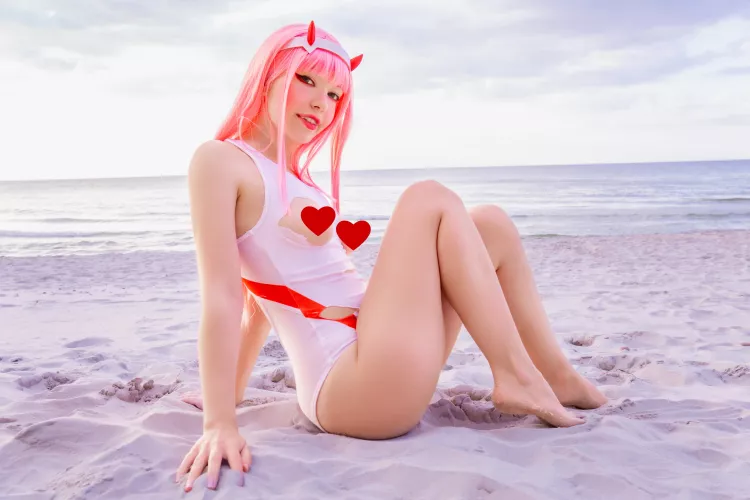 Zero Two cosplay by Murrning_Glow by MurrningGlow