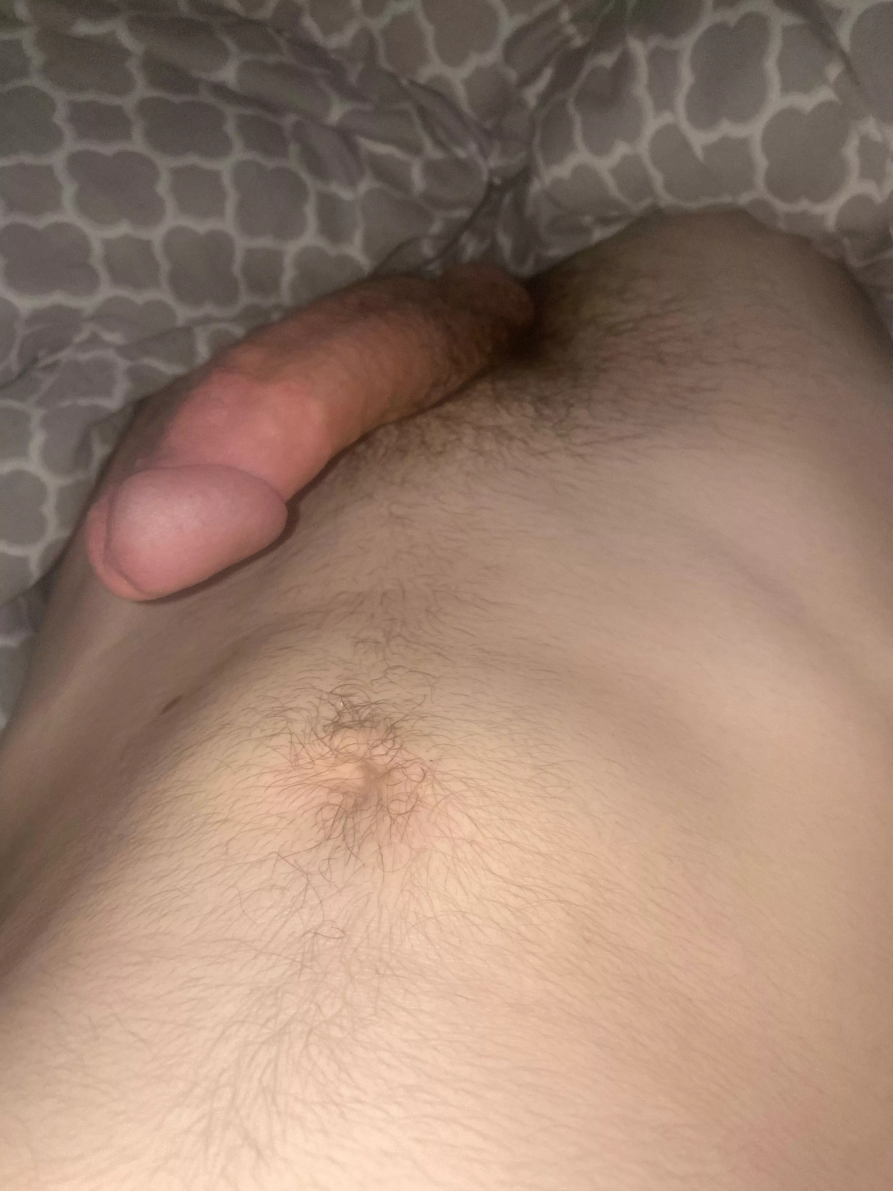 19 m wouldent mind watching a bttm gape him self for me  posted by Outrageous_Coat_6355