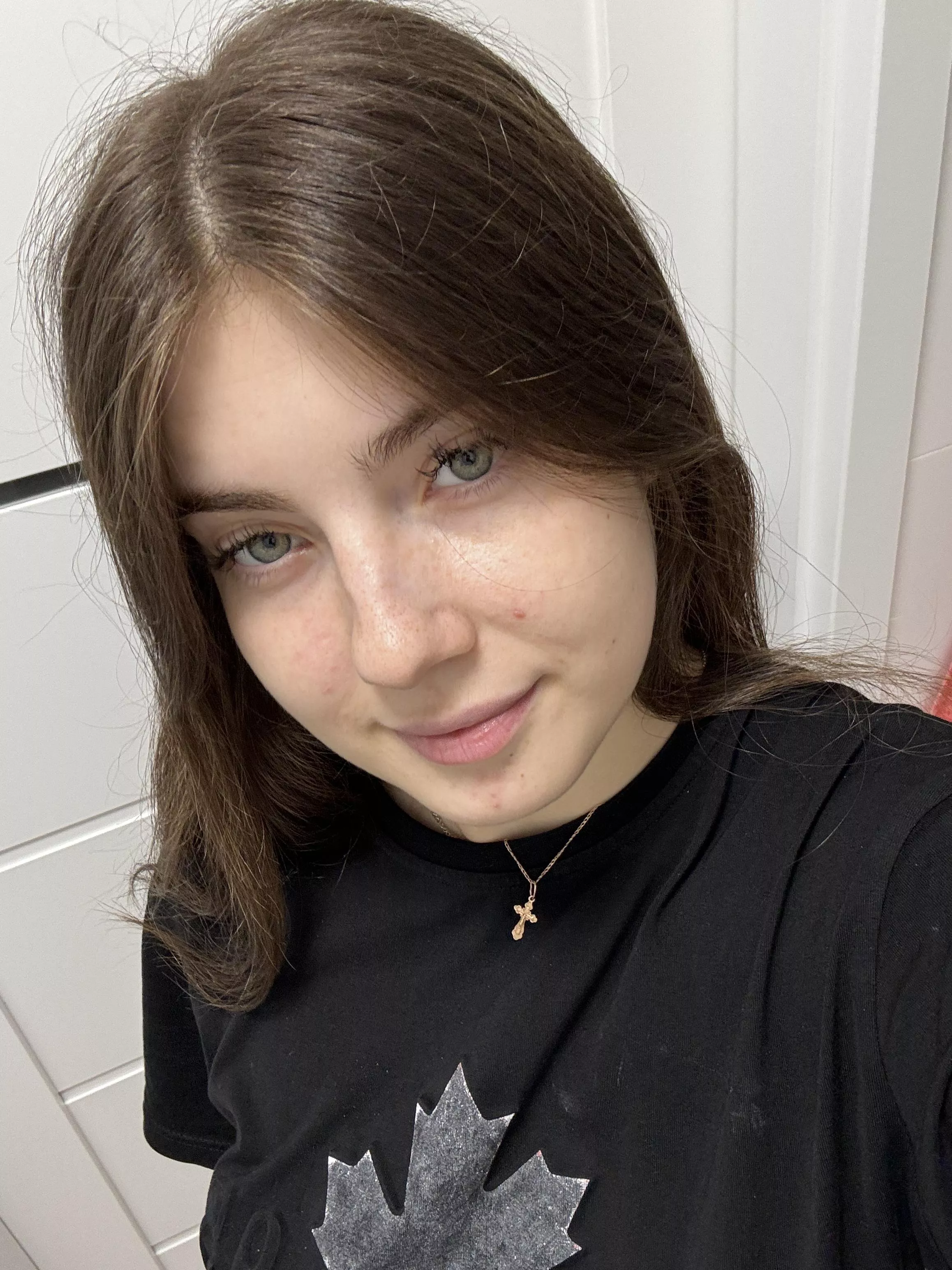 a natural face in a natural light posted by SableKasia