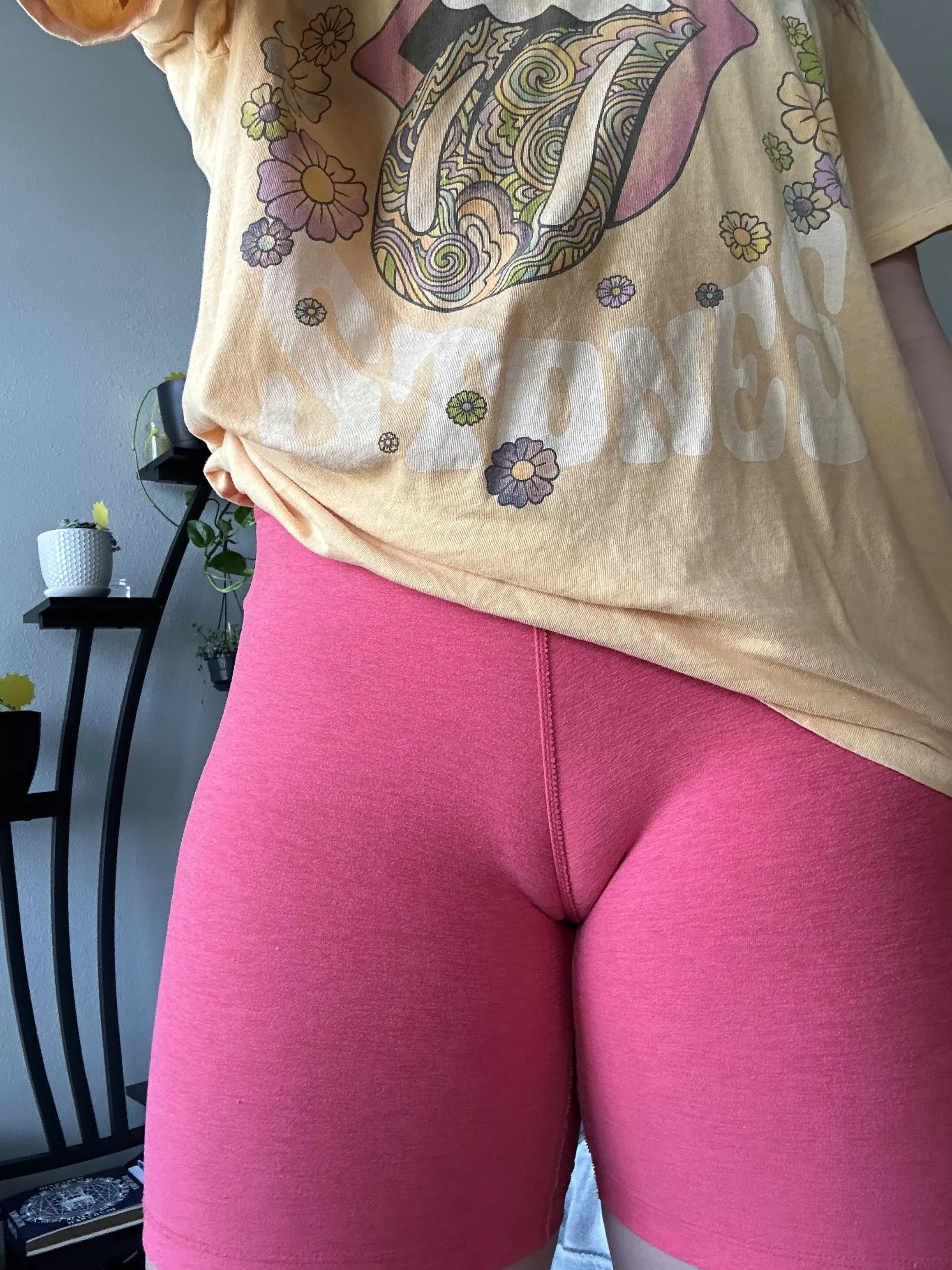 Breakfast is served, and it's all you can eat :) posted by cumwcourt