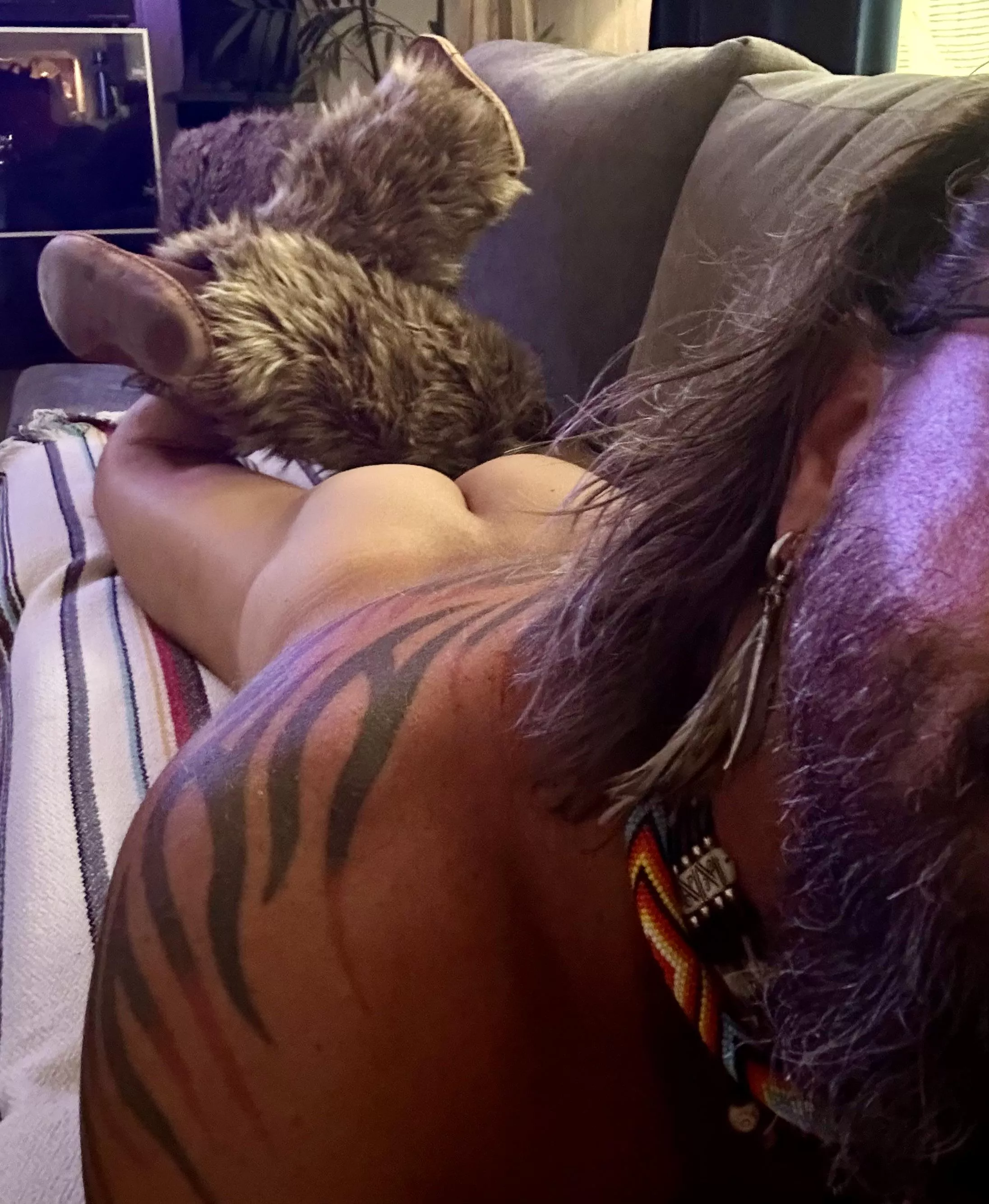 Chill, Grounded, Spiritual, Bi, Hippie Vibes Here & Looking For Same posted by FoxNationsPupAsh