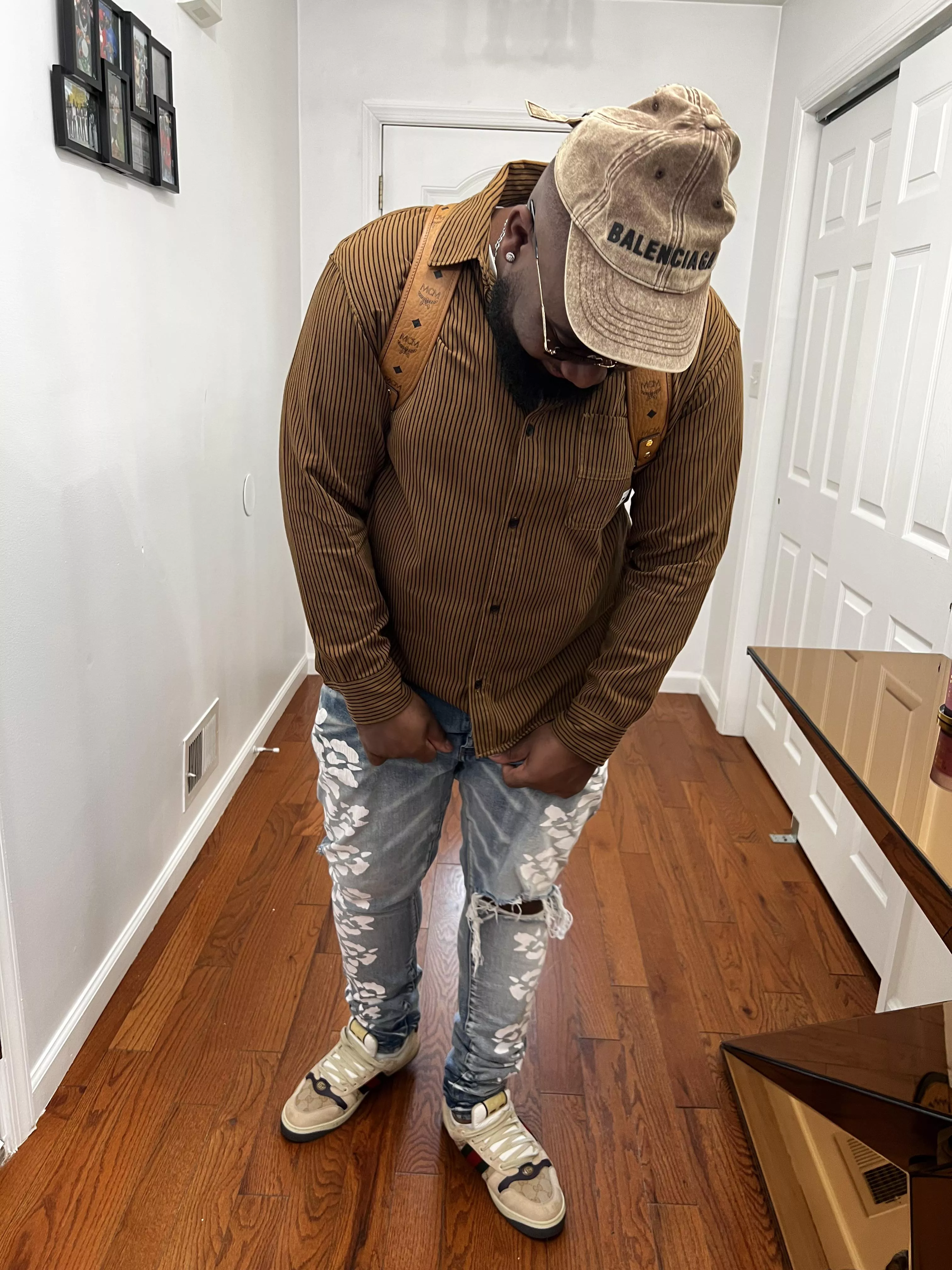 Chilling in Vegas  Looking for fun (M 4 F)  posted by bigrichvk