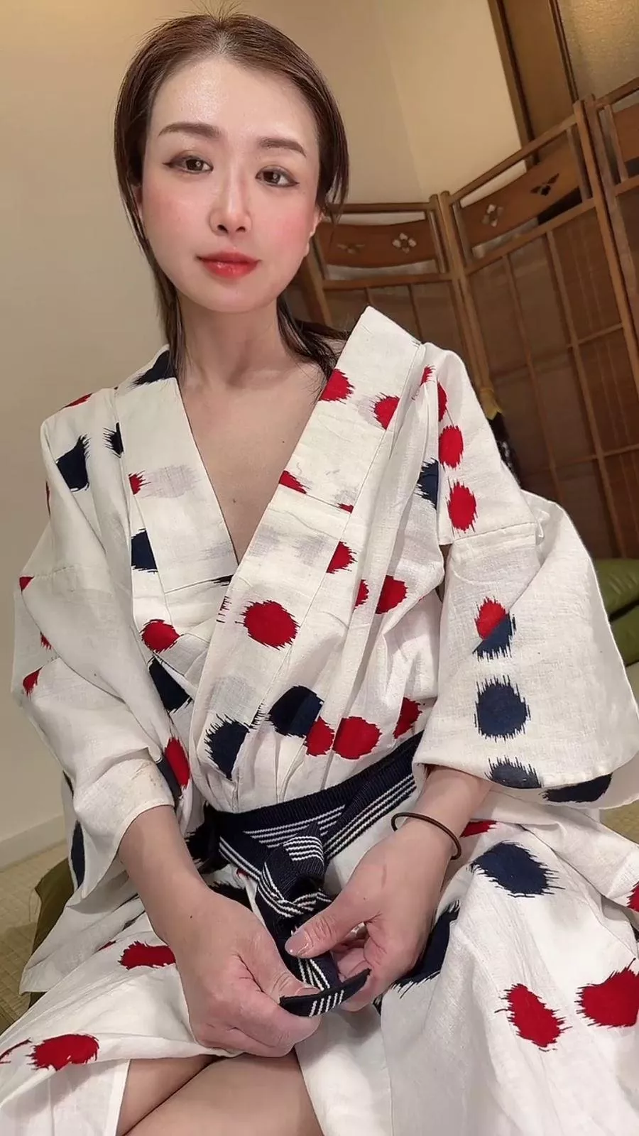 Do I still look hot while my Yukata is on? posted by shihoshodogirl