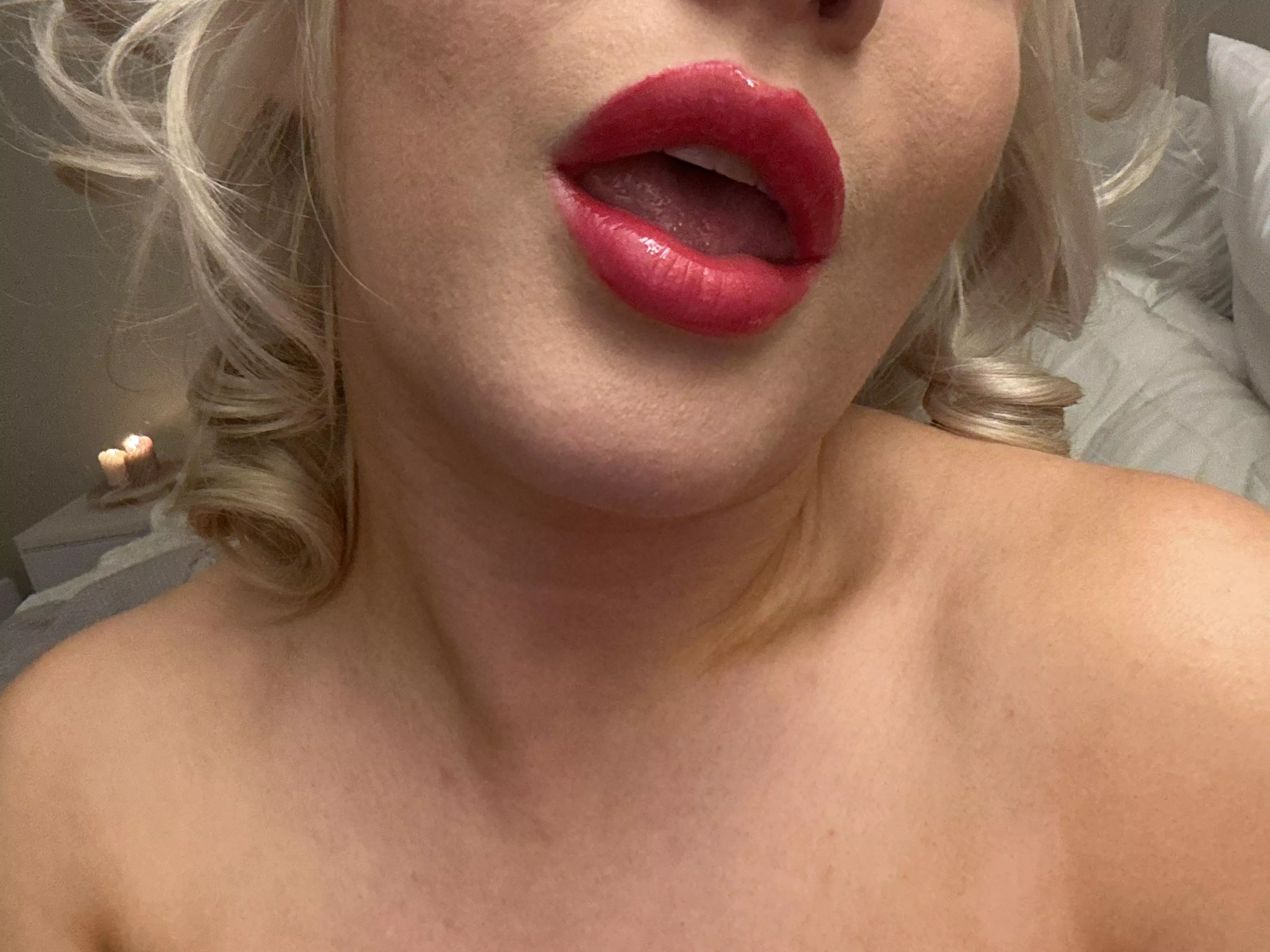 Do they go with the curls? 👄❤️ posted by Daisys_Day