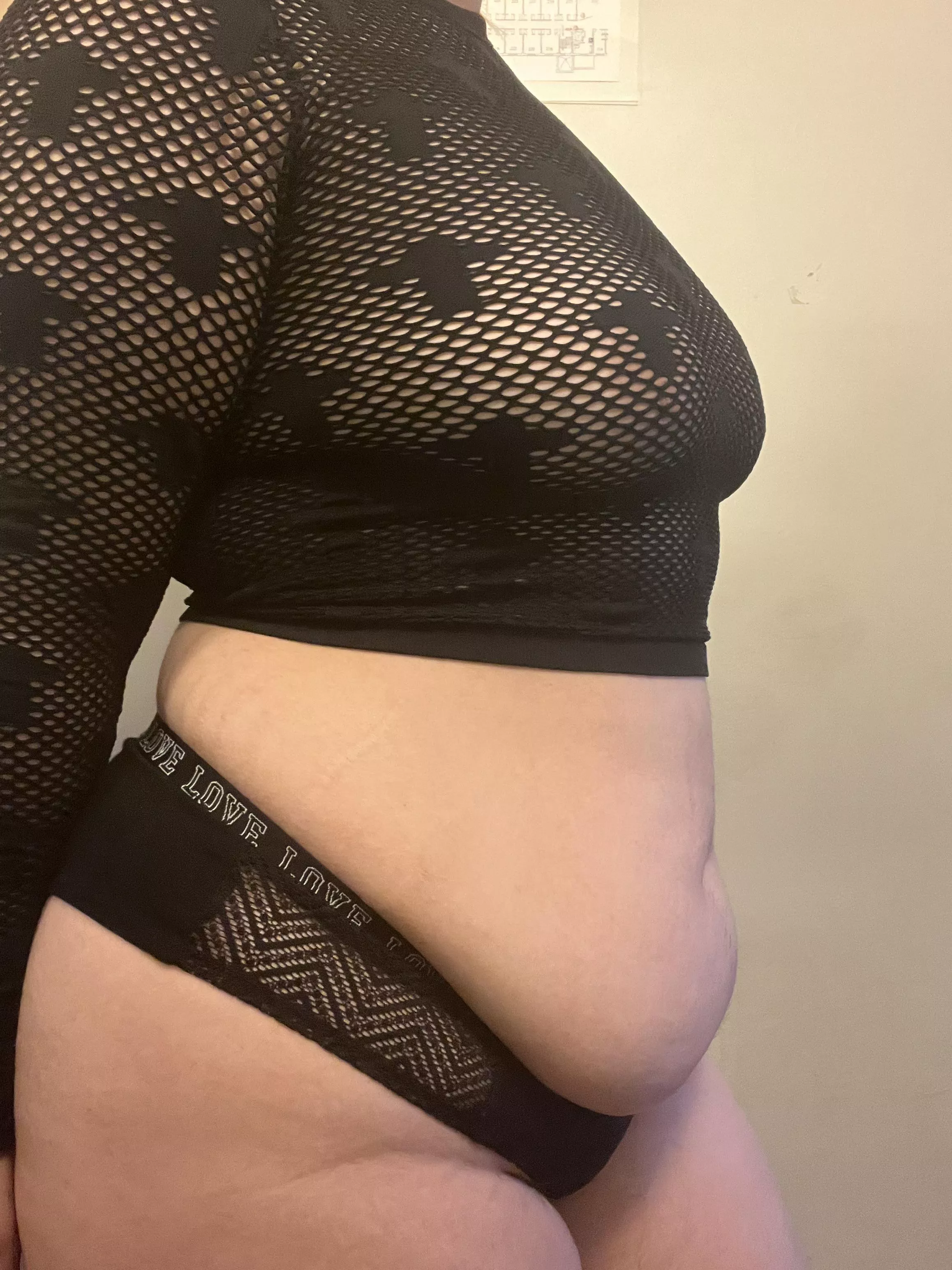 Don’t you just wanna grab it? posted by LilithFallenAngel666