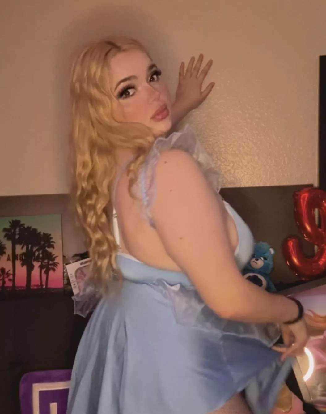 Dress up as Cindy (;  posted by FoxiieMistress