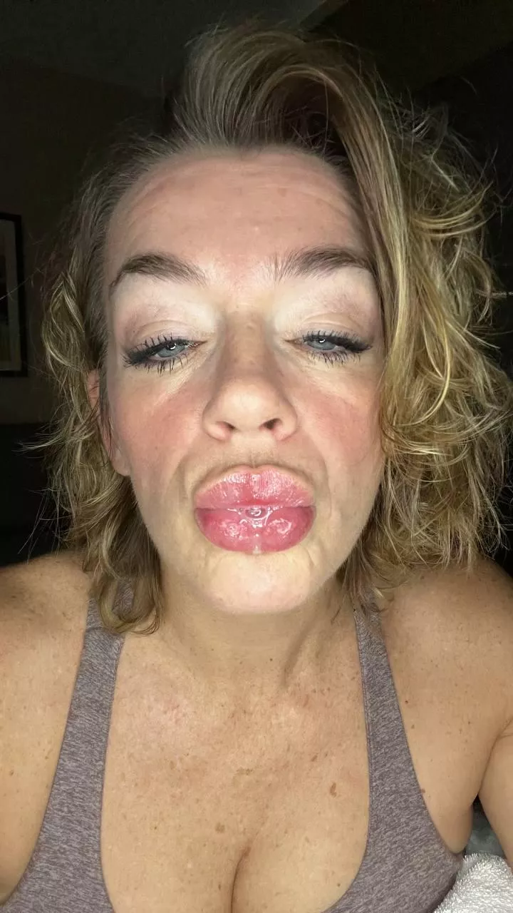 drooling my way to your load posted by SashaSins555