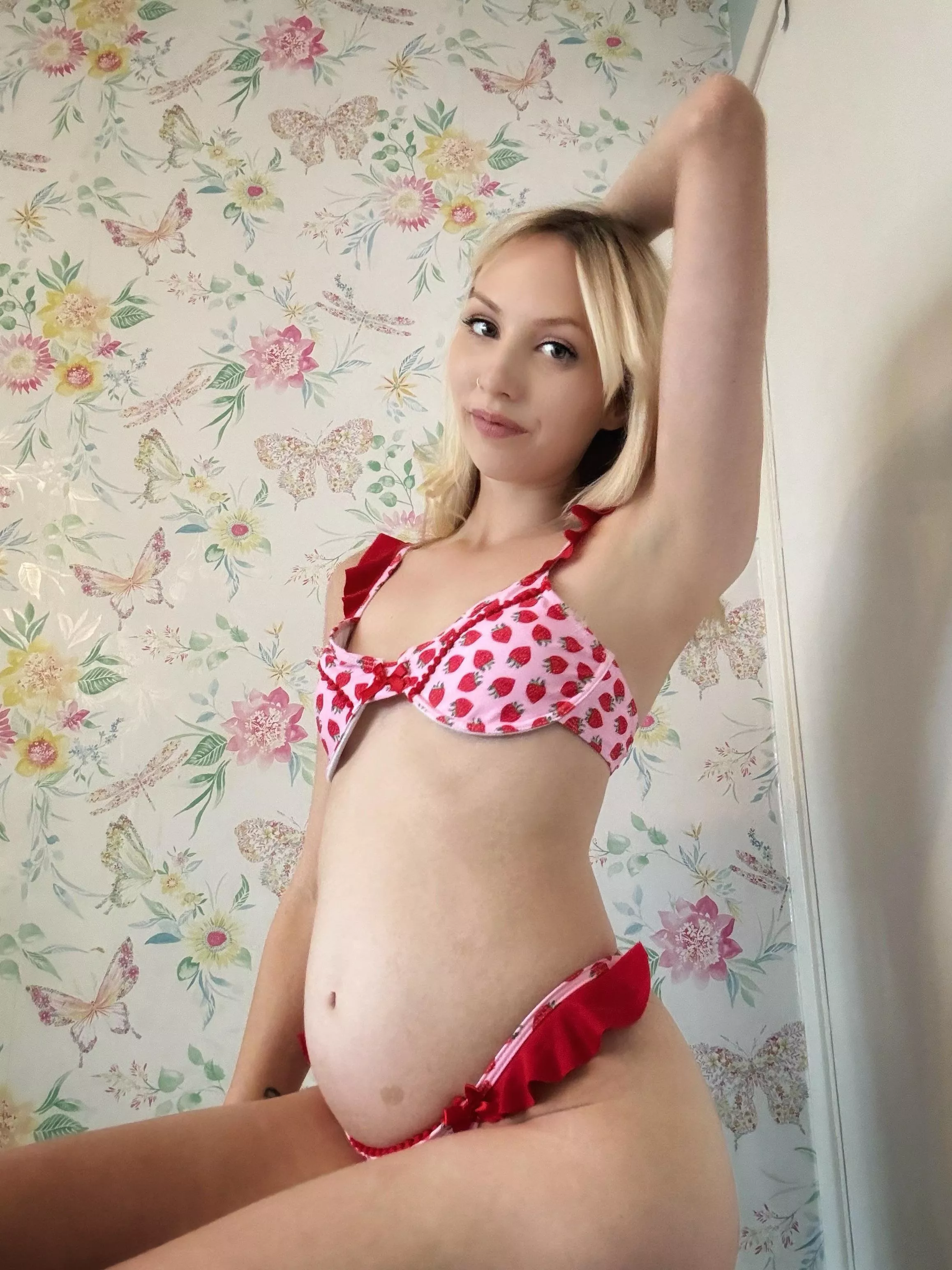 Getting bigger every day  posted by mollyminx22x