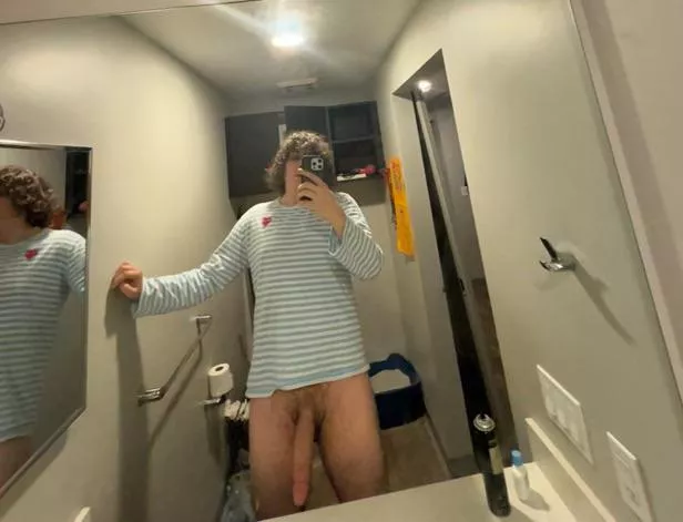 Good Morning 😍 posted by andywithabigdicc