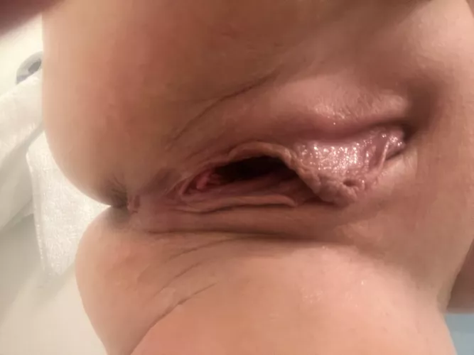 Guys in Gilbert and can host me by Conscious-Delay-7547