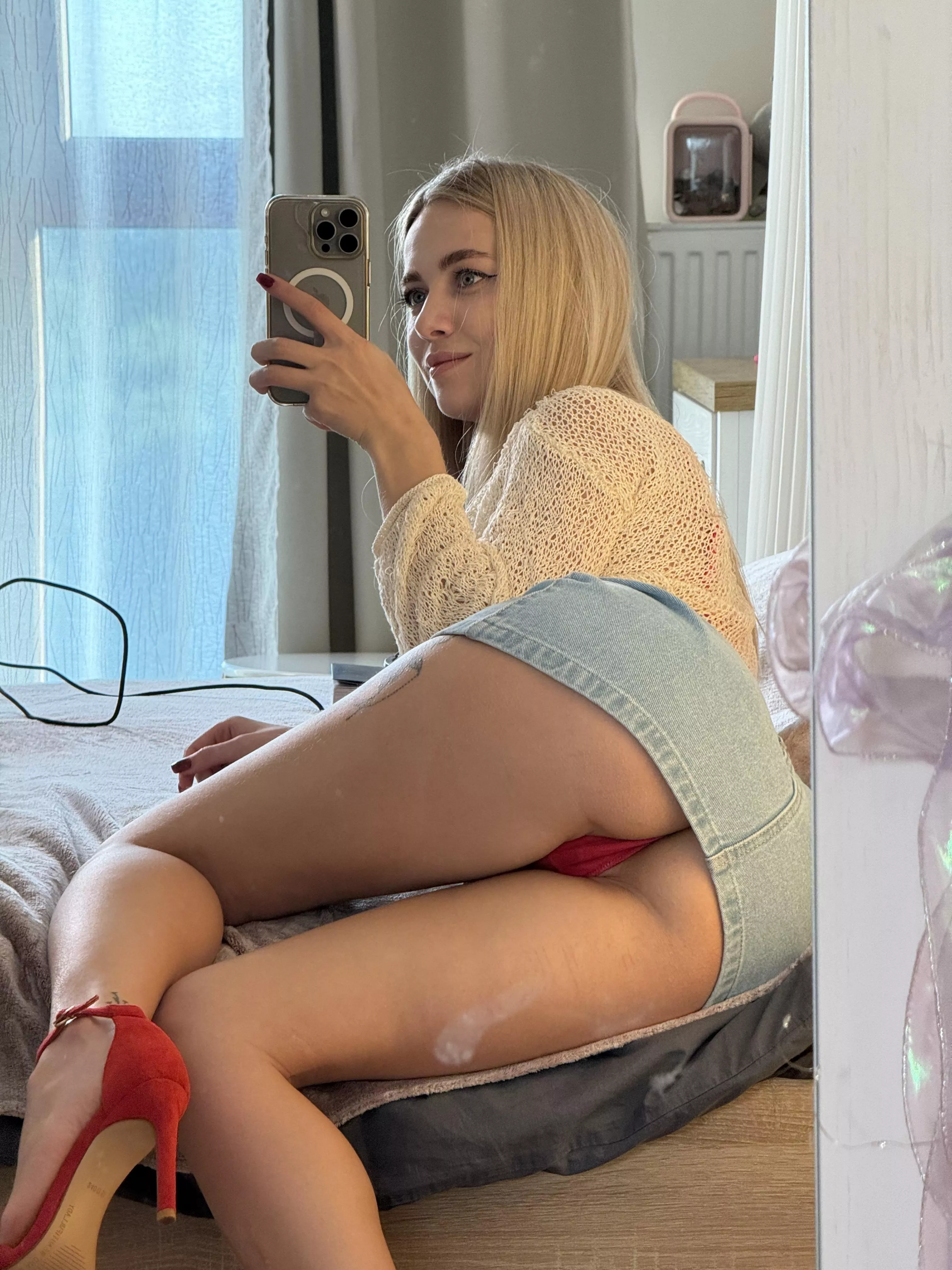 I just wanna feel you inside me tonight posted by charlotteslim