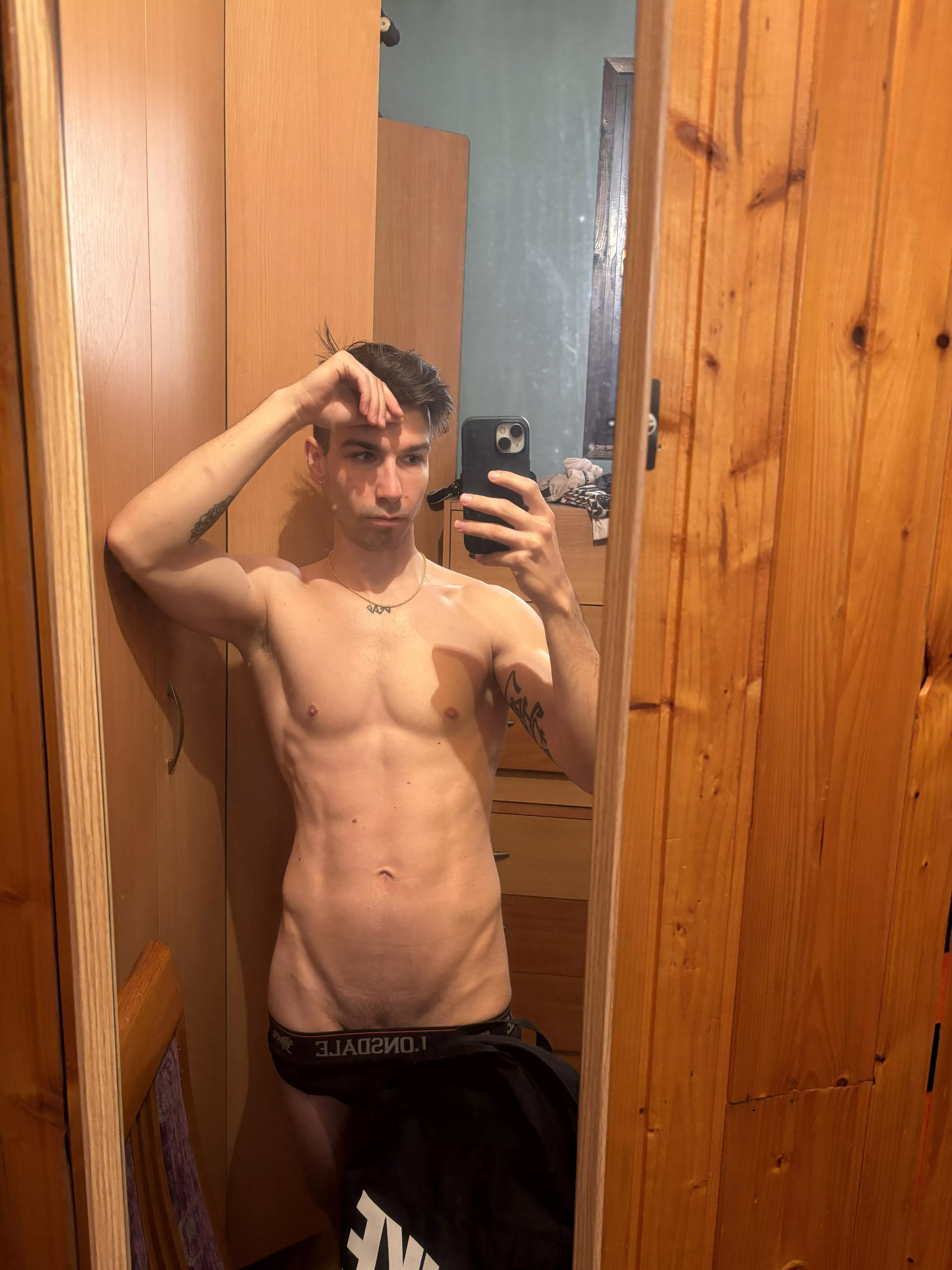 I need someone to lick me😛 posted by Practical-Market2719