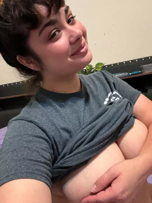 If you could only eat fries or pussy for the rest of your life… by BigSlutTinyToes