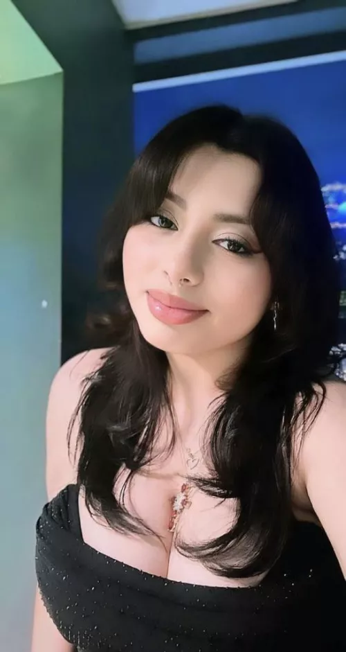 I’m 18 :) by camila_fruitloops