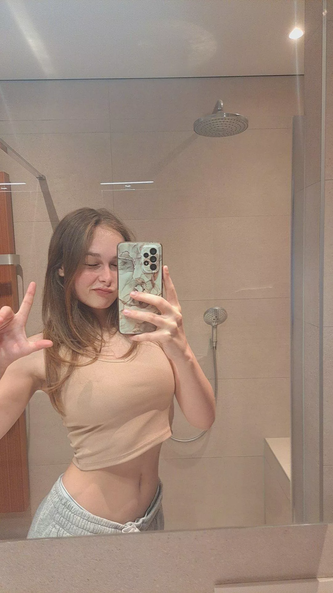 I'm new on reddit, looking for some long term good findom cucks on here to spoil me. Will you be my good simp? 🥰 posted by yourowner_flora