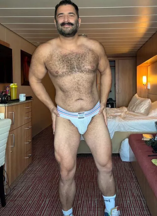 J’locktober day 11. Send tops. (I’m on an old ship, case you’re wondering) by jamthebigbear