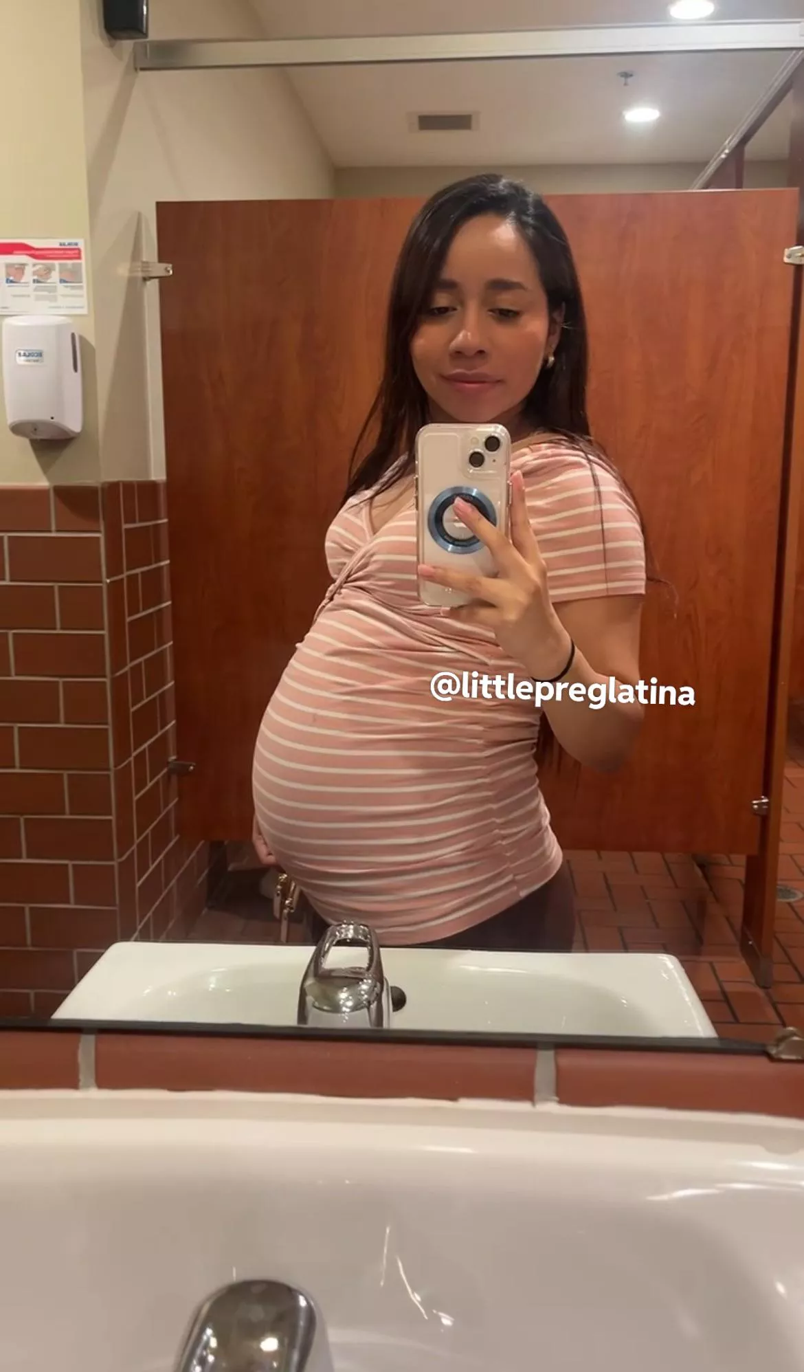 Love taking pics to my bump in every mirror I find  posted by littlepreglatina